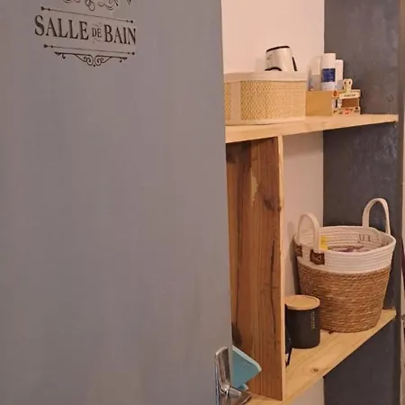 Apartmán Calme, Lumineux, 4 Personnes, Parking