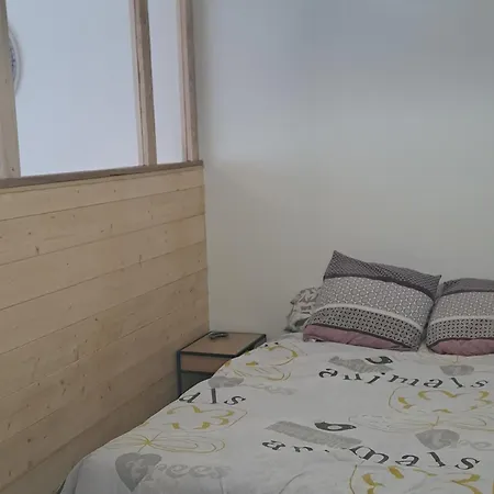 Apartmán Calme, Lumineux, 4 Personnes, Parking