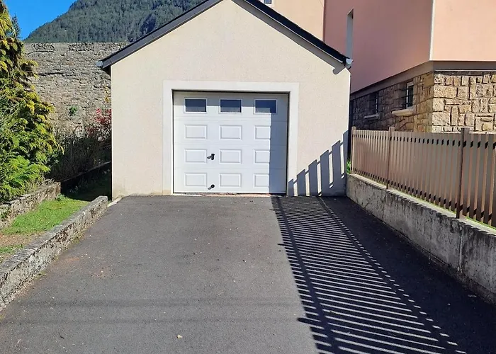 Calme, Lumineux, 4 Personnes, Parking Apartman