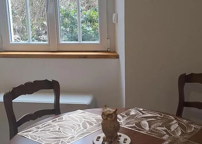 Calme, Lumineux, 4 Personnes, Parking Apartman Mende