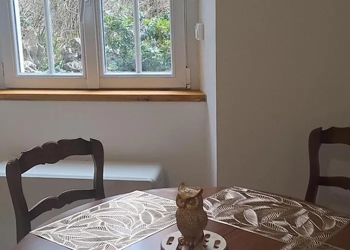Apartman Calme, Lumineux, 4 Personnes, Parking Mende
